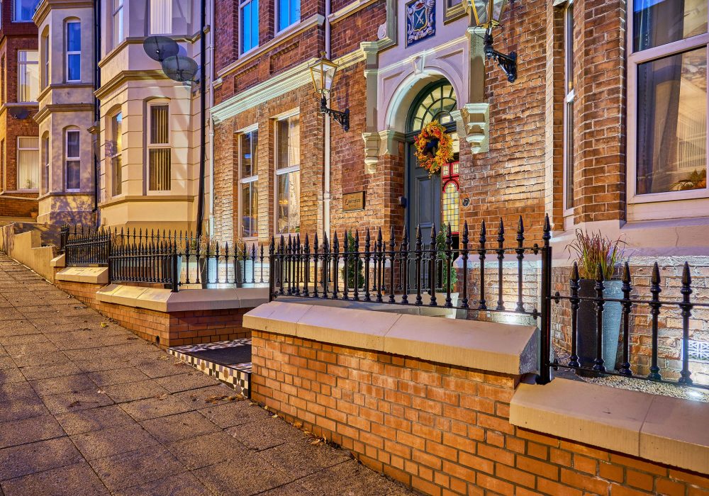 Hestia Stays Derry Clarence Property Guesthouse Derry Hotels Derry B&B Derry Derry Vacation Property Air BnB Derry Boutique Hotel Derry The Lawrence Rooms